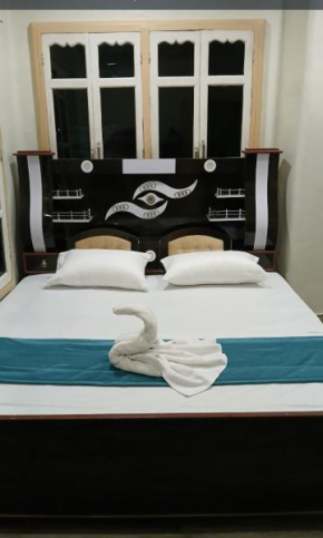 Rudhraks home stay